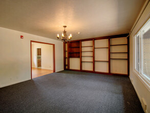 119 11th Ave in Longmont, CO - Building Photo - Interior Photo