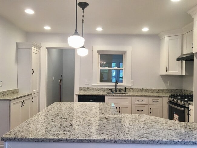 26 Waban St in Natick, MA - Building Photo - Building Photo