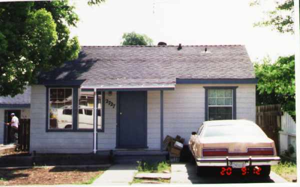 2727 Lincoln Ln in Antioch, CA - Building Photo - Building Photo