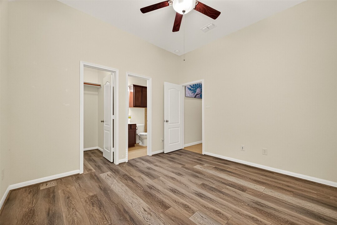 17706 Sauki Ln in Richmond, TX - Foto de edificio