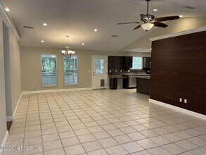 9050 NW 131st Pl in Chiefland, FL - Building Photo - Building Photo