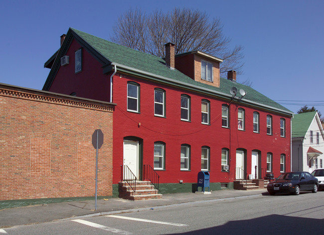 2-6 Jefferson St in Taunton, MA - Foto de edificio - Building Photo