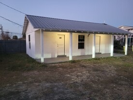 248 Springfield Ave in Panama City, FL - Building Photo