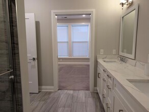 751 N 6th St, Unit 301 in Columbus, OH - Foto de edificio - Building Photo