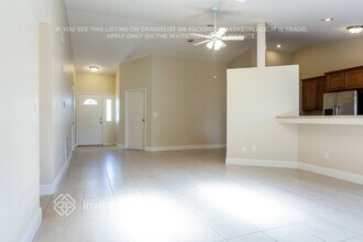 125 Sherwood Dr, Unit 1-307 in Royal Palm Beach, FL - Building Photo - Building Photo