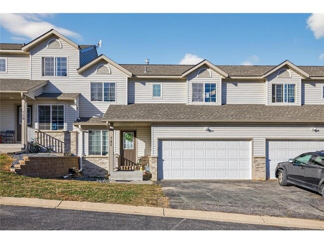 property at 742 Baylee Pl SW