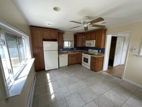 6 East Ct, Unit 1 in Bethpage, NY - Building Photo - Building Photo