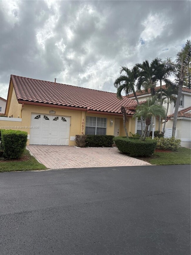 10572 NW 51st Terrace in Doral, FL - Building Photo - Building Photo