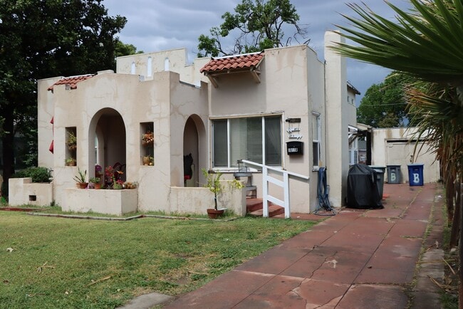 1011 W 20th St in Merced, CA - Building Photo - Building Photo