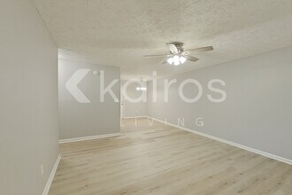 320 Deer Park Dr in Athens, GA - Building Photo - Building Photo