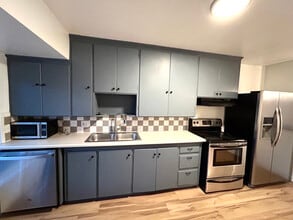 326 Gregson Ave S in South Salt Lake, UT - Foto de edificio - Building Photo