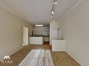 12362 Carmel Country Rd, Unit 304 in San Diego, CA - Foto de edificio - Building Photo