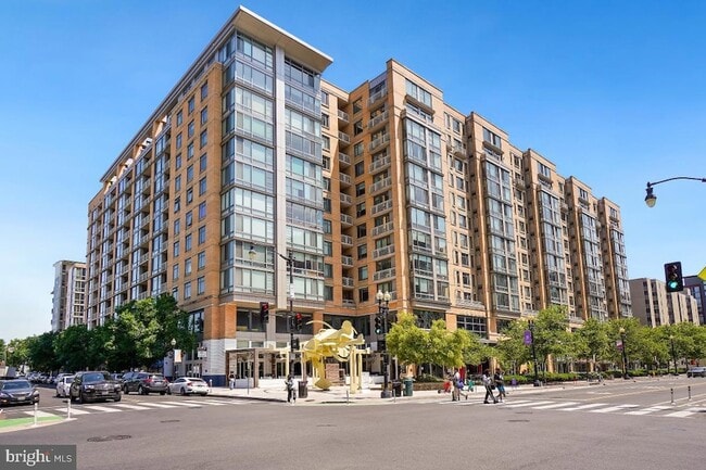 property at 475 K St NW