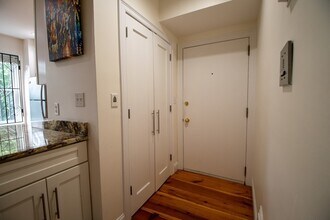 440 Hanover St in Boston, MA - Building Photo - Building Photo