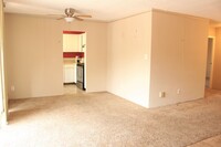 900 Saturn Dr in Colorado Springs, CO - Building Photo - Building Photo