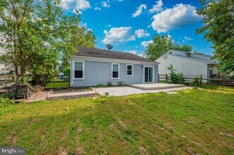 13321 Cloverdale Pl in Germantown, MD - Building Photo - Building Photo