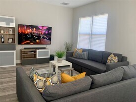 8261 Lindahl Aly in Orlando, FL - Building Photo