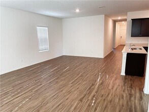 428 Gabriels Bluff Dr in Georgetown, TX - Foto de edificio - Building Photo