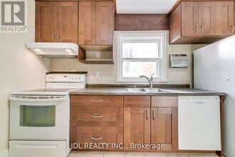 50 Newton Dr in Toronto, ON - Building Photo - Building Photo