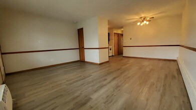 1005 N Harlem Ave in Oak Park, IL - Building Photo - Building Photo