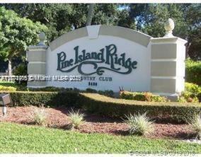 9470 Live Oak Pl in Davie, FL - Building Photo