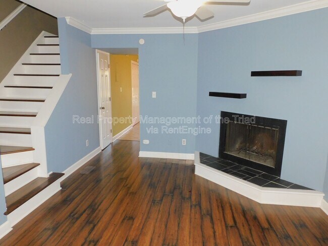 620 Walker Ave in Greensboro, NC - Building Photo - Building Photo