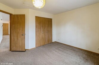 1291 Coldspring Rd in Carol Stream, IL - Building Photo - Building Photo