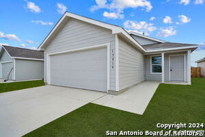 13819 Buffalo Valley in San Antonio, TX - Building Photo - Building Photo
