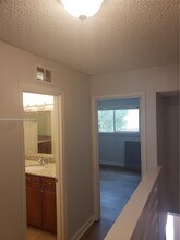 2520 Van Buren St in Hollywood, FL - Building Photo - Building Photo