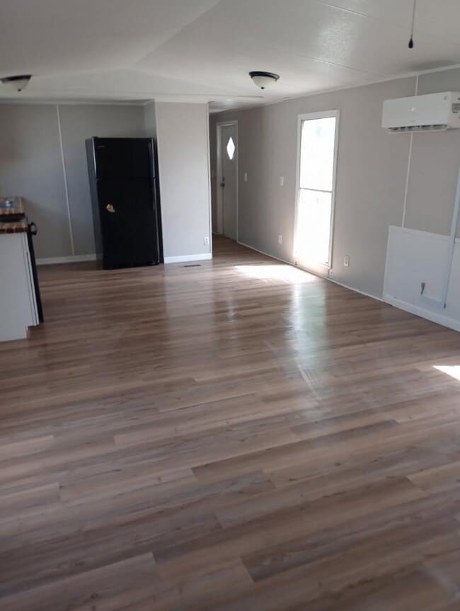 675 Airport Rd in Hinesville, GA - Building Photo - Building Photo