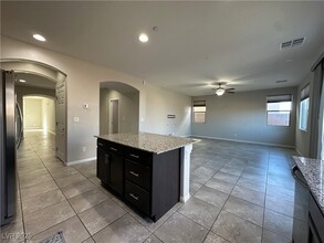 2220 Mundare Dr in Henderson, NV - Building Photo - Building Photo