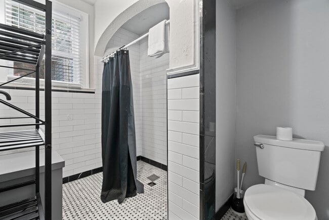 property at 1919 Rosenberg St