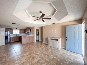 1707 Delmar St in Zapata, TX - Building Photo - Building Photo