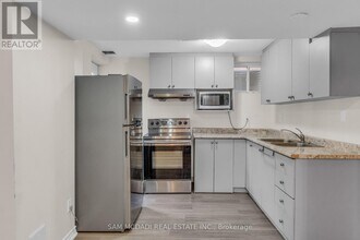 266 Cedric Terrace in Milton, ON - Building Photo - Building Photo