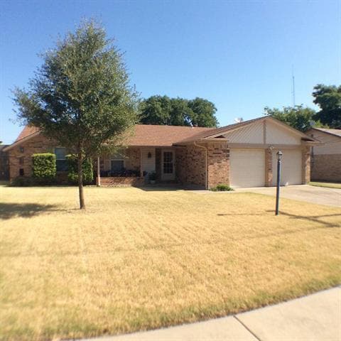 503 Cozby St N in Benbrook, TX - Building Photo - Building Photo