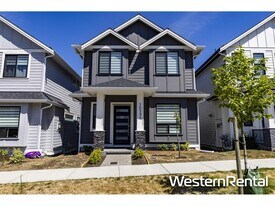 16591-1625A 25a Ave in Surrey, BC - Building Photo