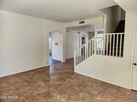 6326 W Buckskin Trail in Phoenix, AZ - Building Photo - Building Photo