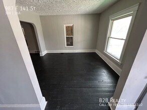 987 E 141st St in Cleveland, OH - Building Photo - Building Photo