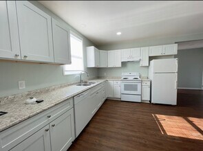 335 Nevada St in Columbia, SC - Foto de edificio - Building Photo