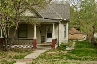 416 SW Clay St in Topeka, KS - Building Photo