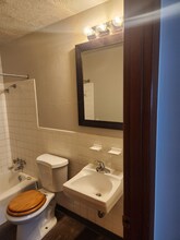 337 Pershing Ave NE in North Canton, OH - Building Photo - Building Photo