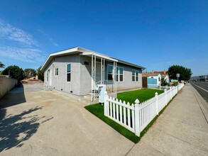 728 Ballantyne St in El Cajon, CA - Building Photo - Building Photo