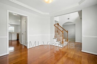 312 Hickory Hinge Way in Chesapeake, VA - Building Photo - Building Photo
