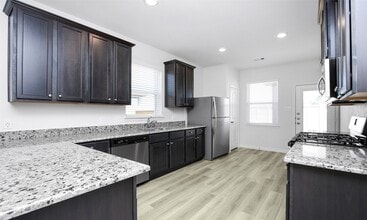 451 Lone Rider Dr in Katy, TX - Building Photo - Building Photo