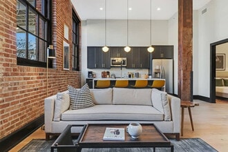 1148 S Peters St in New Orleans, LA - Building Photo - Building Photo