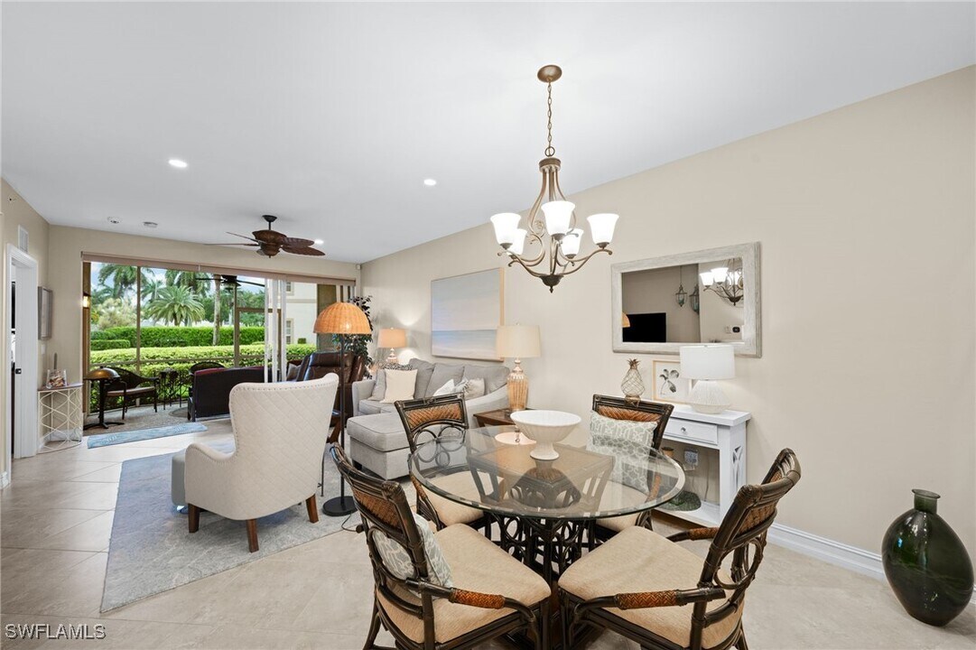 9128 Michael Cir in Naples, FL - Building Photo