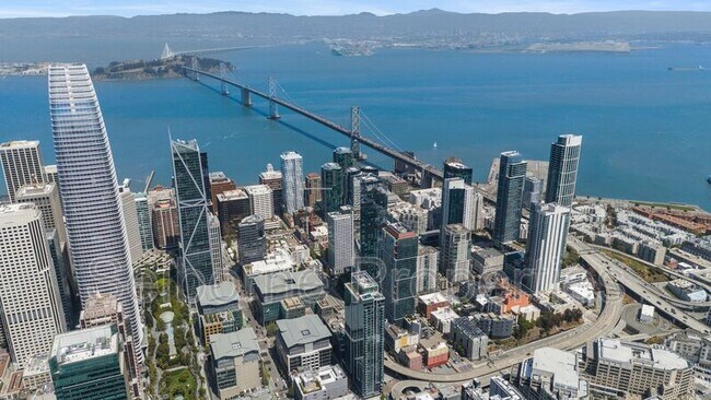 33 Clementina St in San Francisco, CA - Building Photo - Building Photo