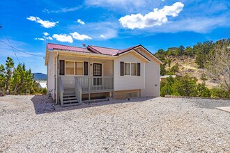 328 Hillcrest Cir in Central, UT - Building Photo - Building Photo