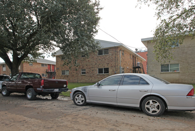 1548 Aviators St in New Orleans, LA - Building Photo - Building Photo