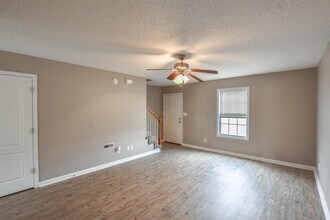 513 Patriot Park Ct in Clarksville, TN - Building Photo - Building Photo